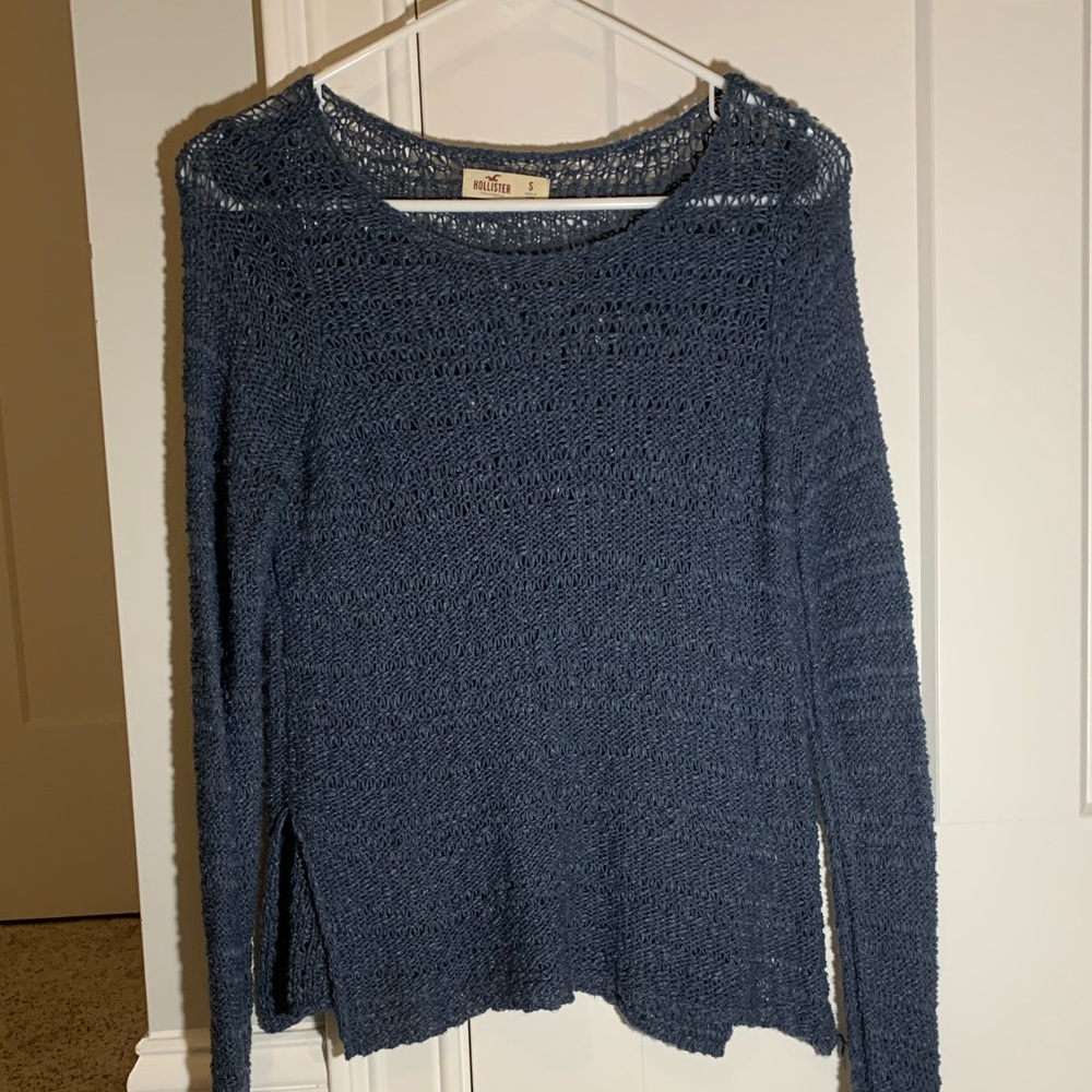 Hollister sweater